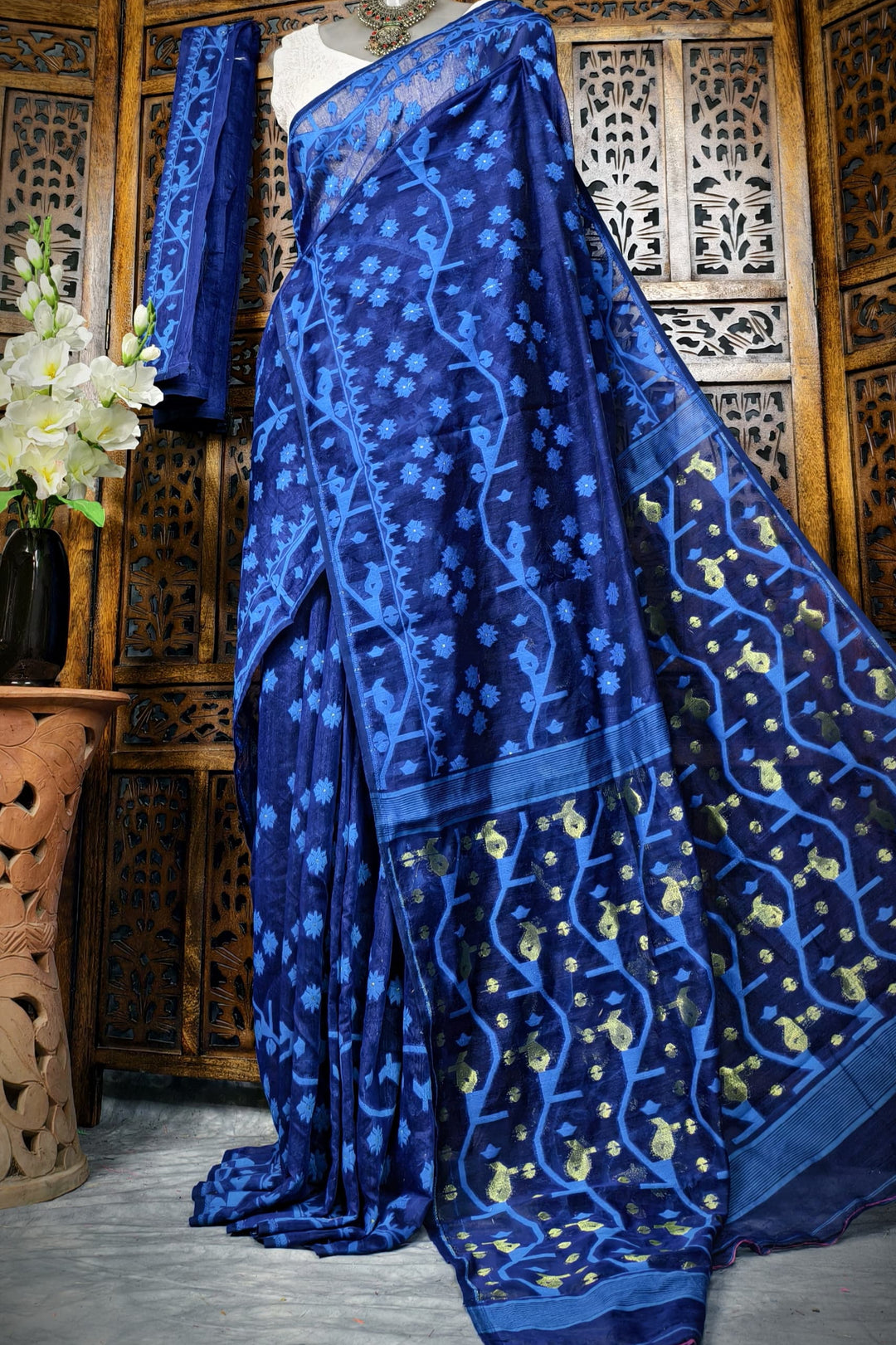 Kagojer Nouka Dhakai Jamdani Saree