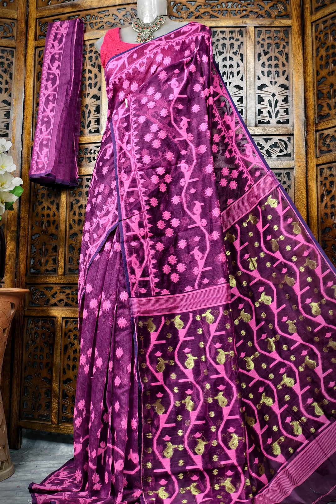 Kagojer Nouka Dhakai Jamdani Saree