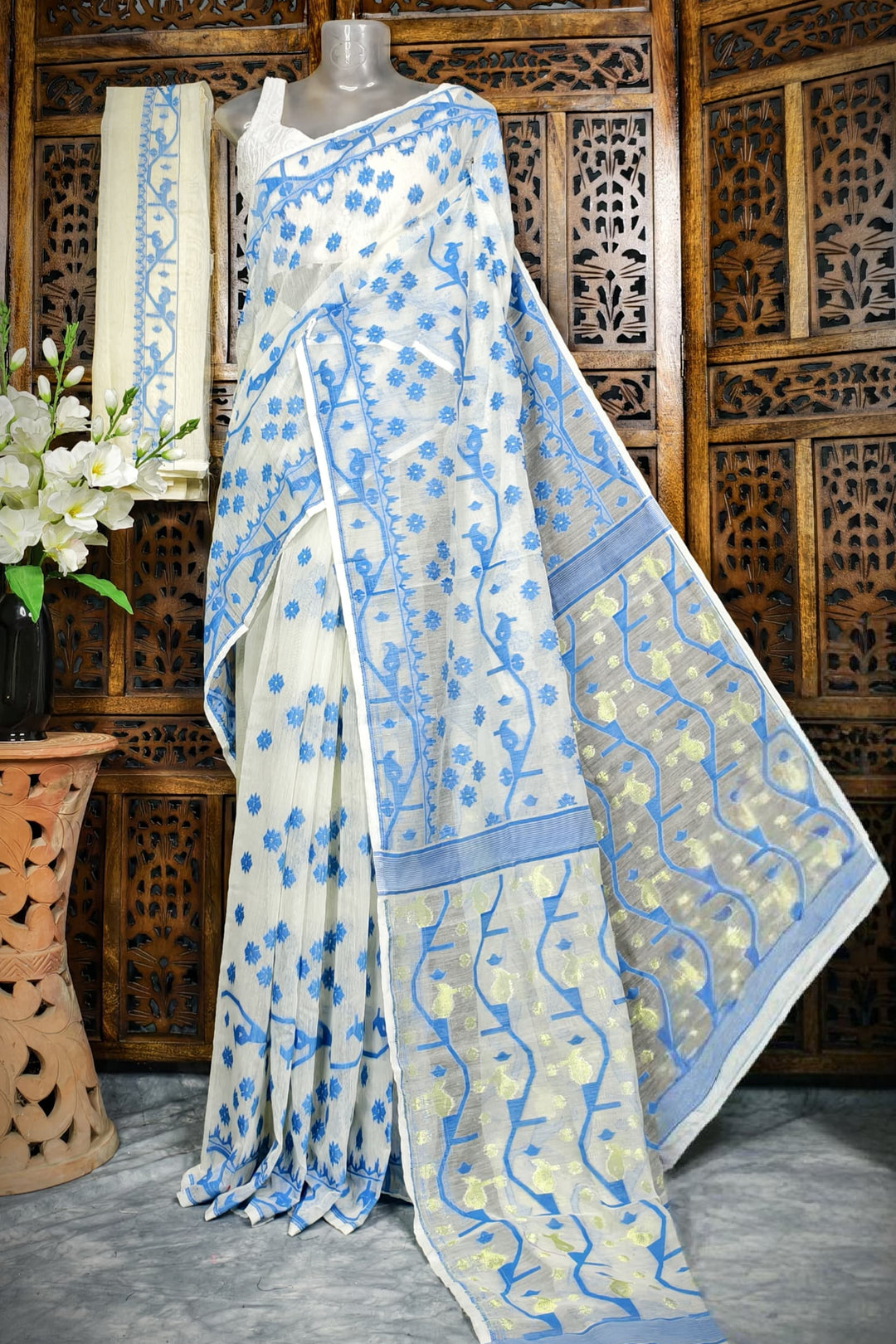 Kagojer Nouka Dhakai Jamdani Saree
