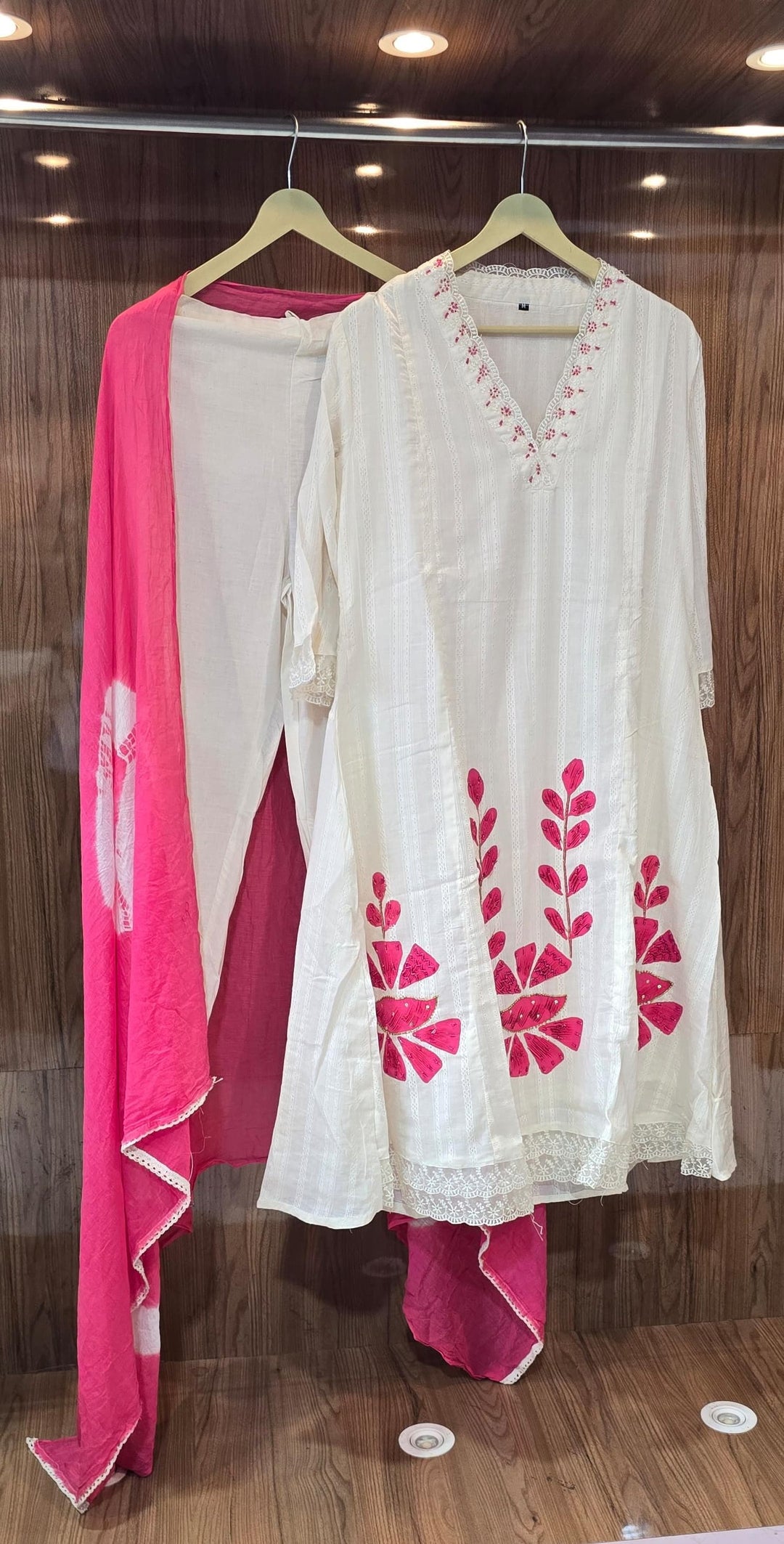 White Feathered Grace Cotton Kurti Set