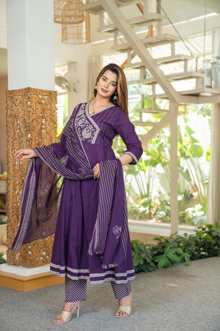 Age Old Art Cotton Kurti Set