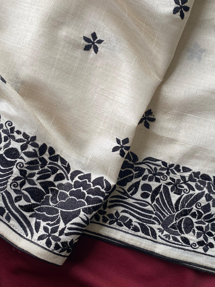 Contrast in Bloom Tussar Silk Saree