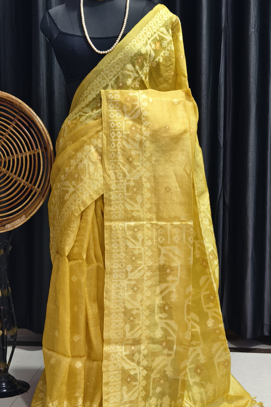 Unmona Rup Gachi Tussar Saree