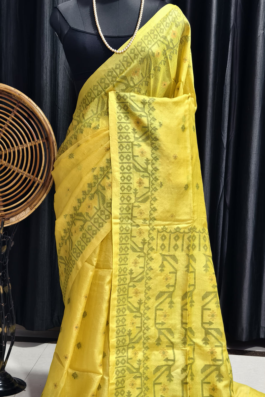 Unmona Rup Gachi Tussar Saree