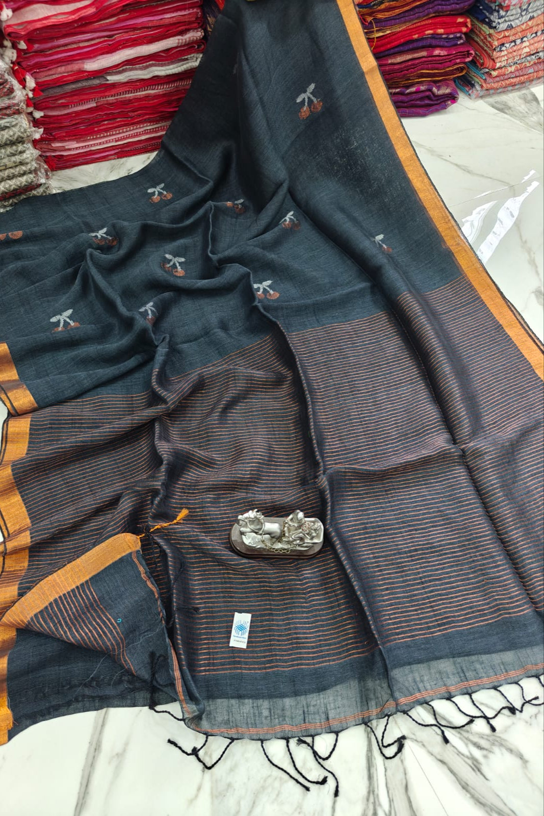 Olikhela Linen Jamdani Saree