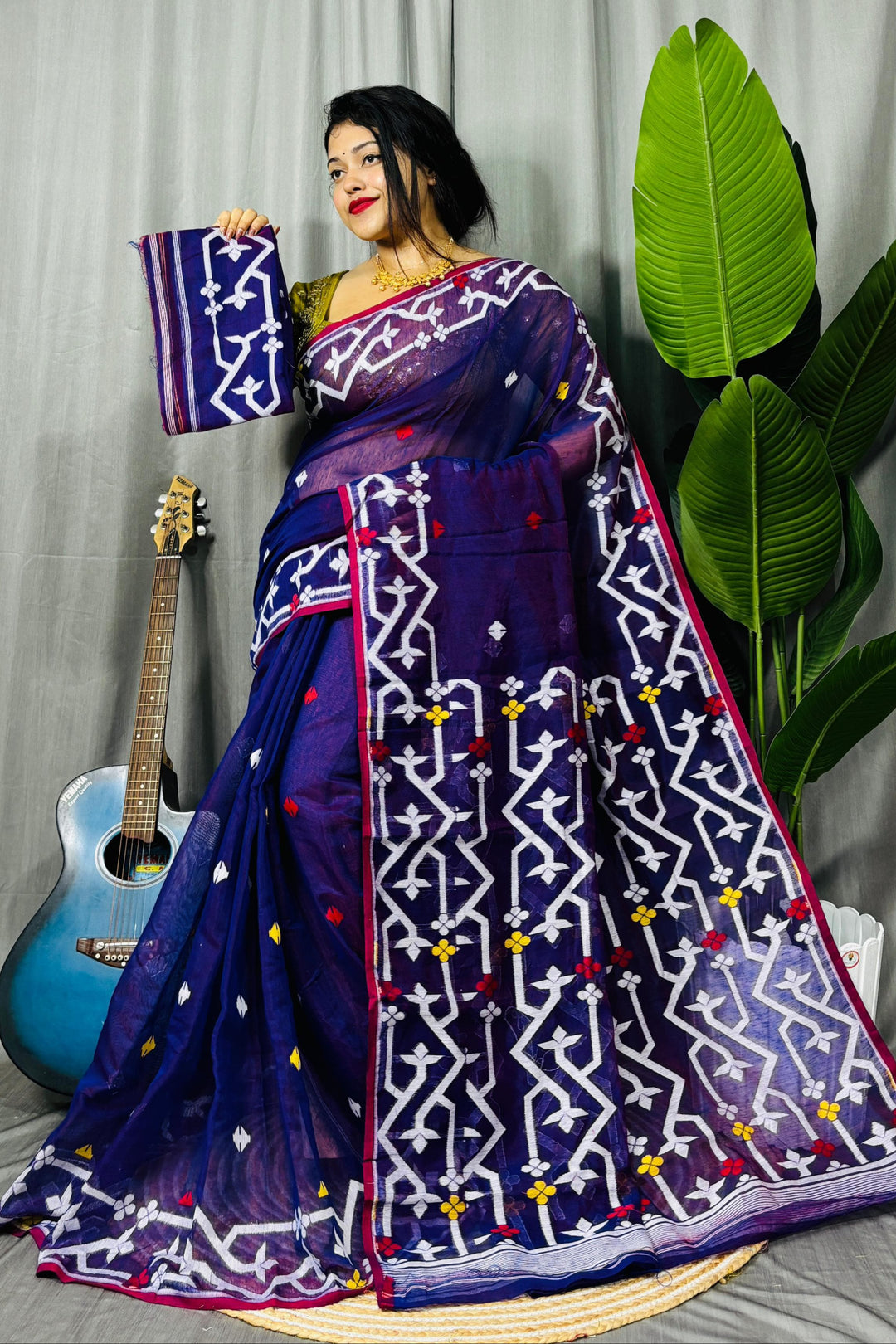 Chorui Pakhi Muslin Dhakai Jamdani Saree