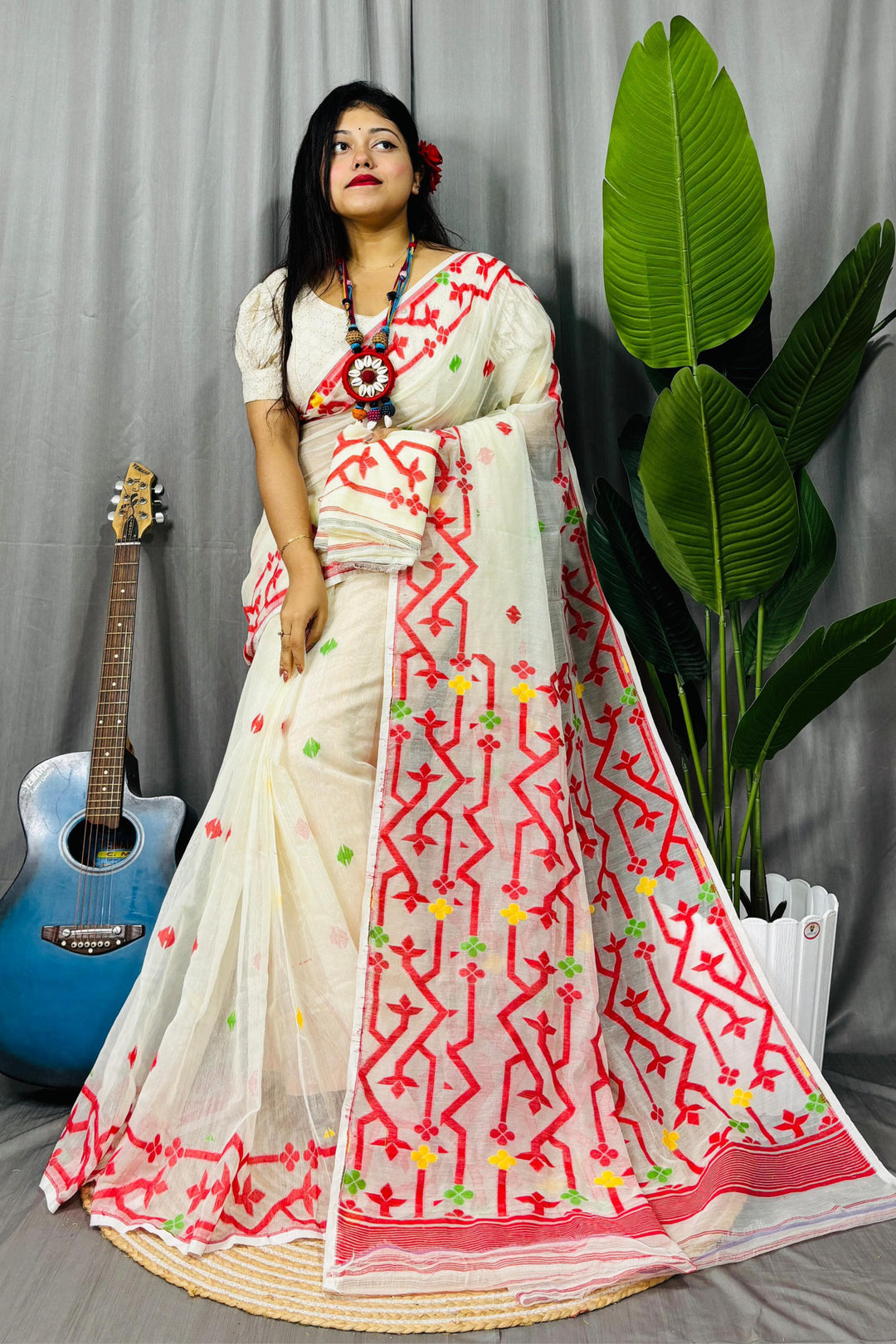 Chorui Pakhi Muslin Dhakai Jamdani Saree