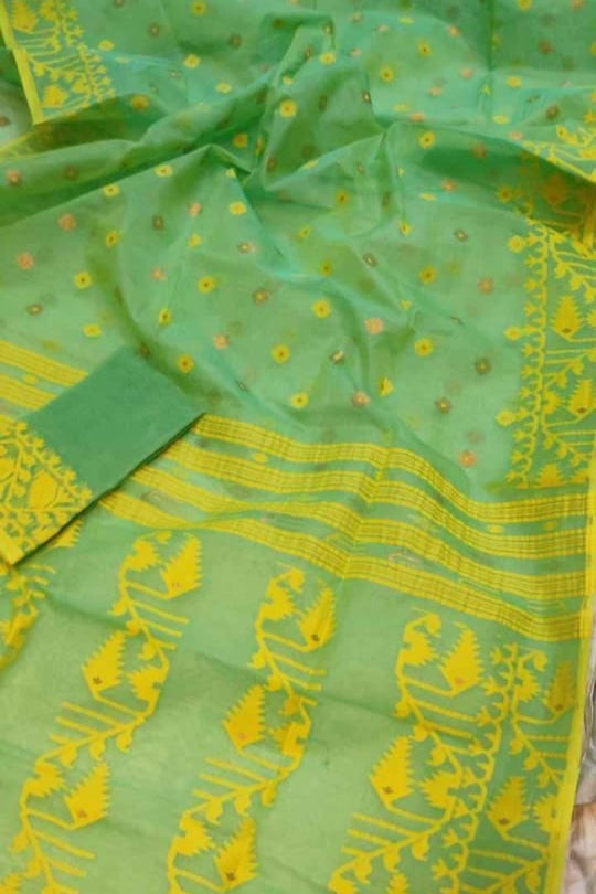 Ektu Bikel Karat Dhakai Jamdani Saree