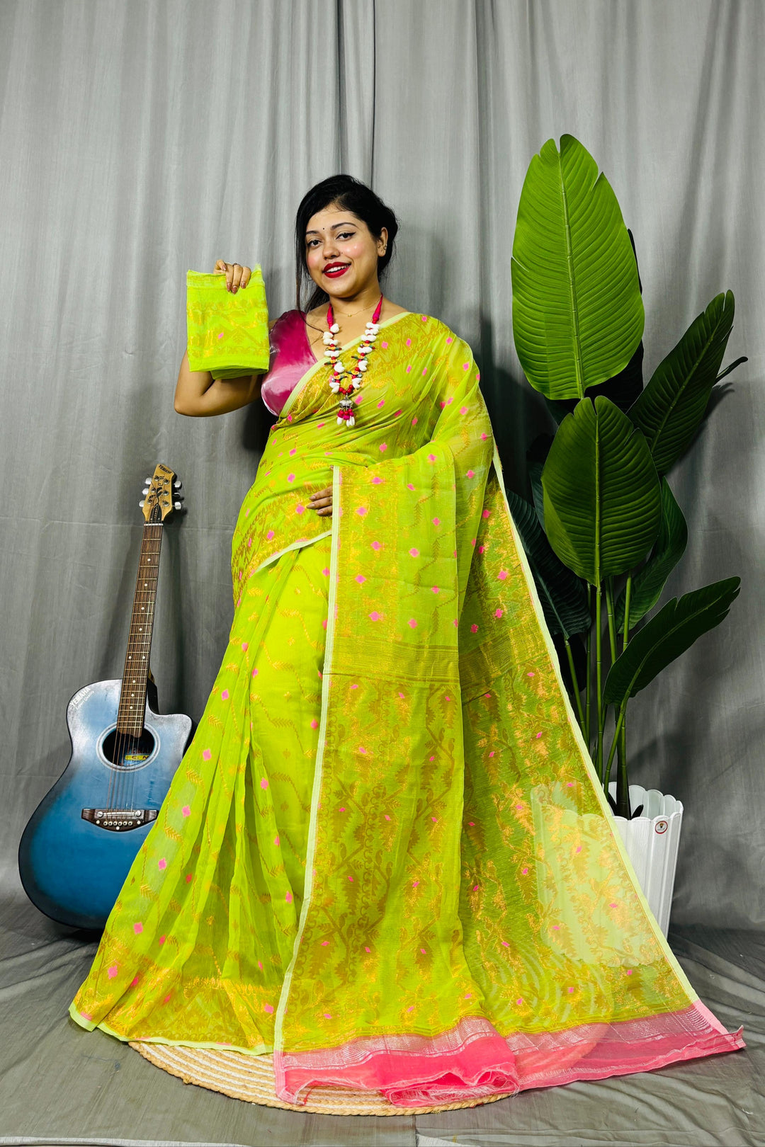 Nakshatra Karat Dhakai Jamdani Saree