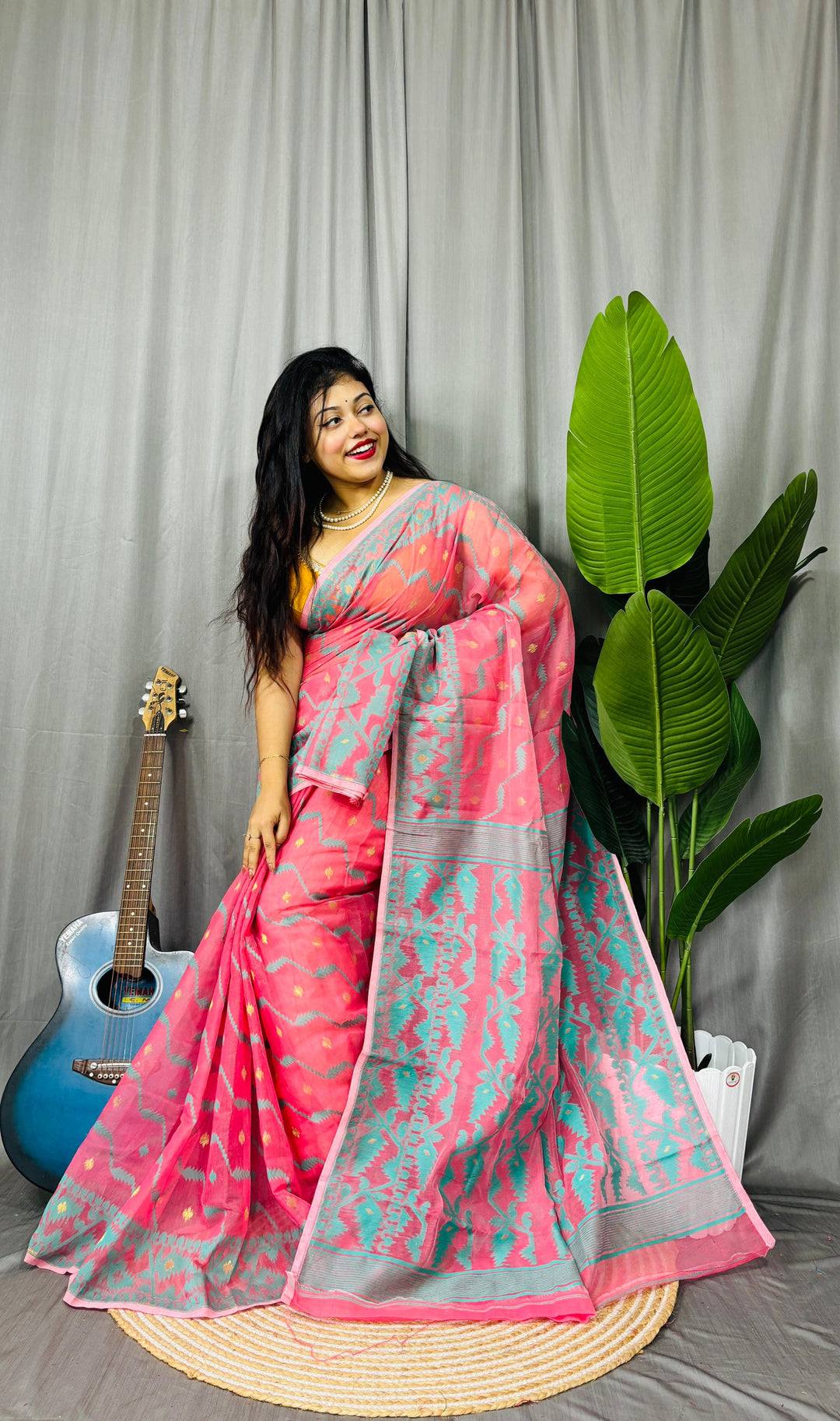 Nakshatra Karat Dhakai Jamdani Saree