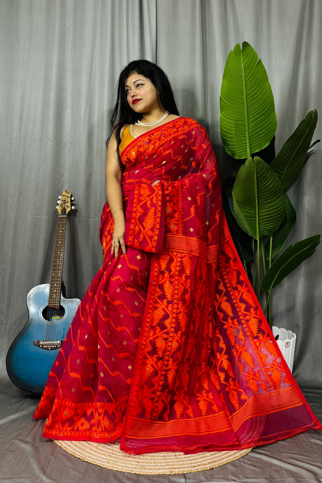 Nakshatra Karat Dhakai Jamdani Saree