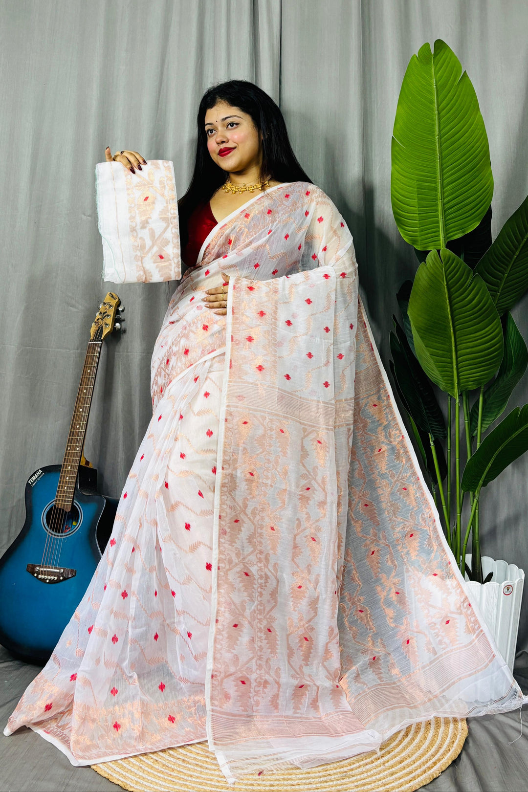 Nakshatra Karat Dhakai Jamdani Saree