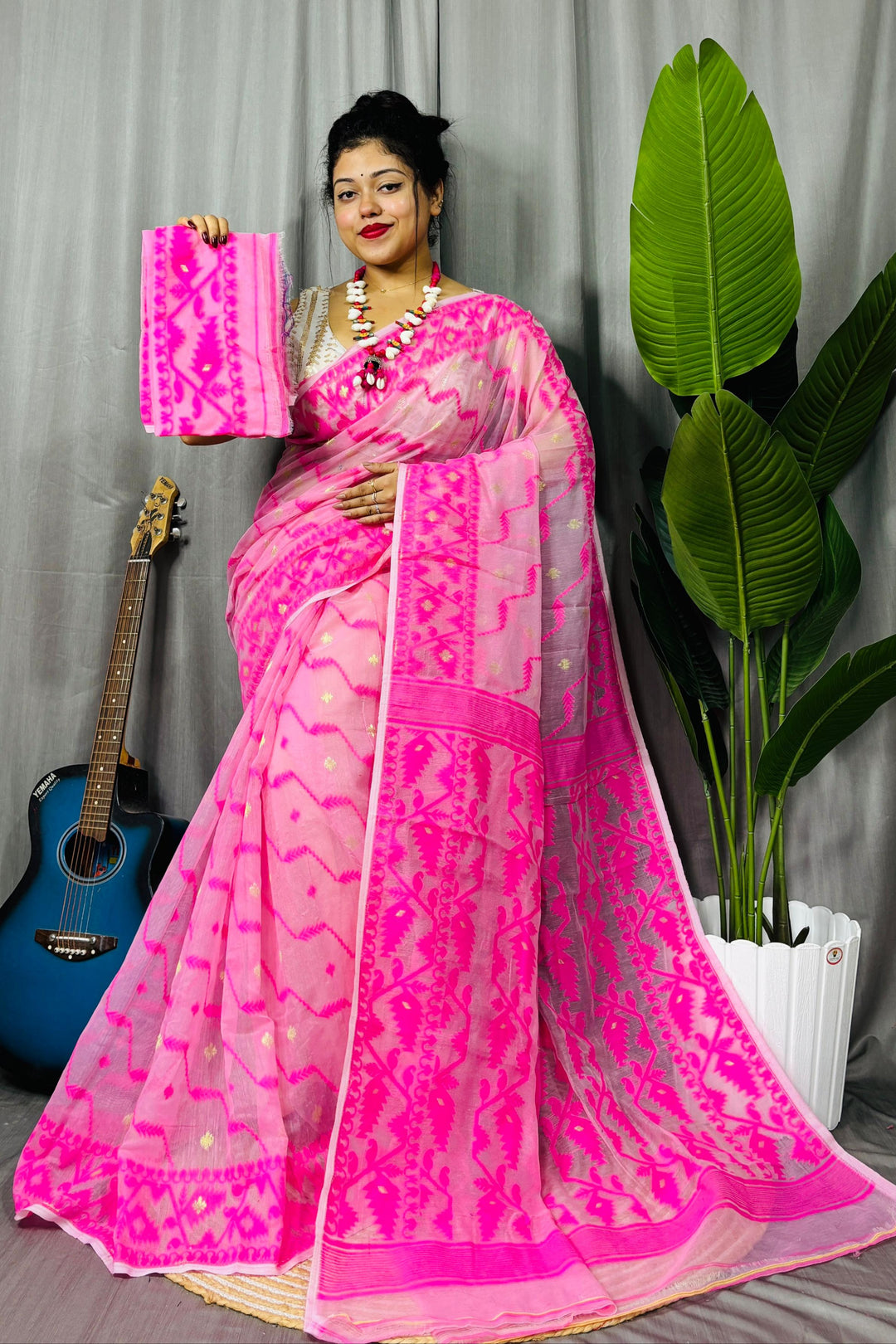 Nakshatra Karat Dhakai Jamdani Saree