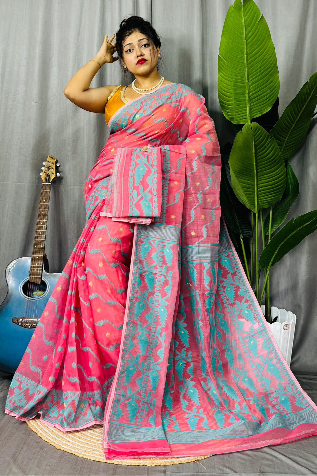 Nakshatra Karat Dhakai Jamdani Saree