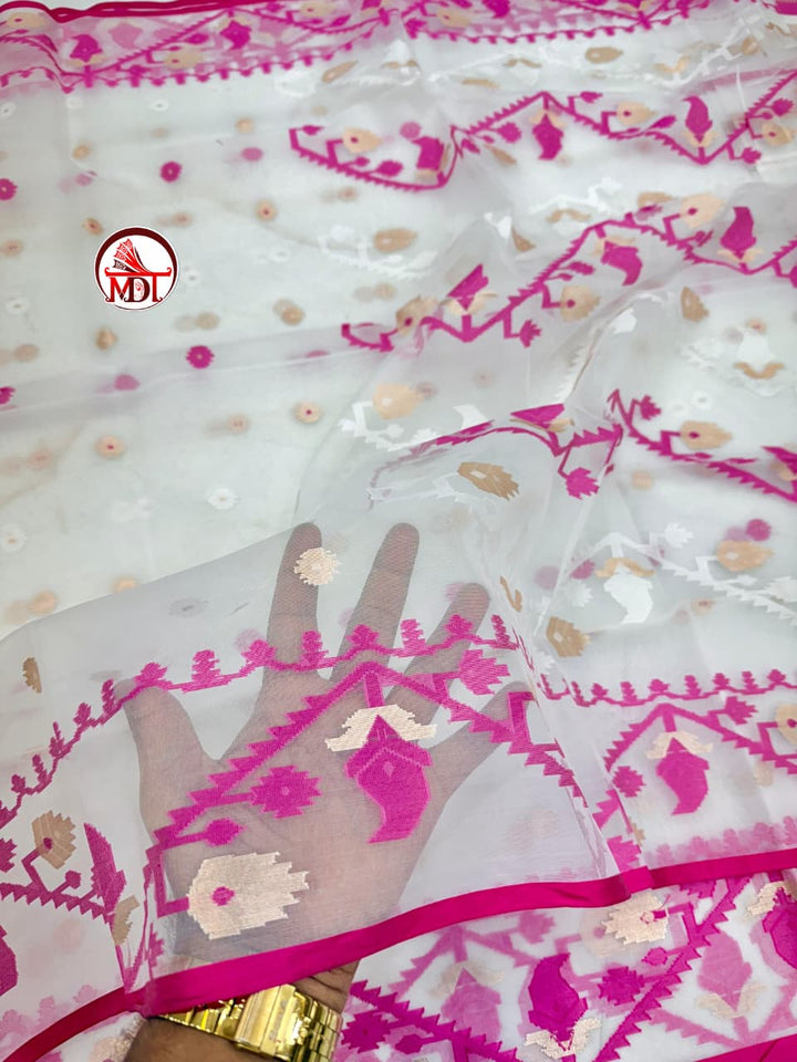 Canvas of Bengal Organza Muslin Jamdani Saree