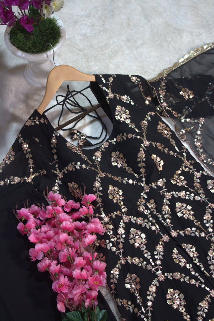 Shyahi Rang Georgette Kurti