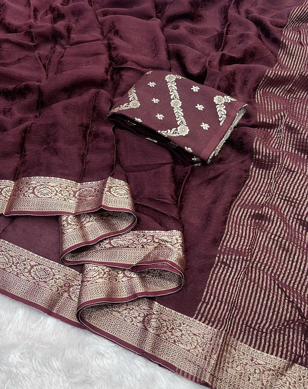 Fallen Flowers Chinnon Silk Saree