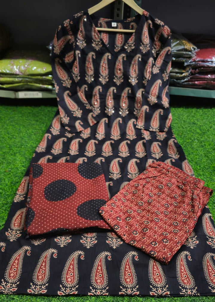 The Meadow Flower Cotton Kurti Set