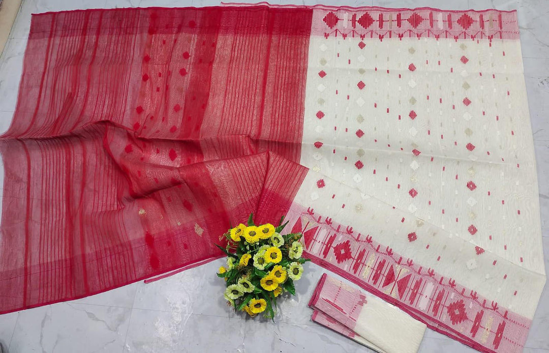 Devika Dhara Dhakai Jamdani Saree