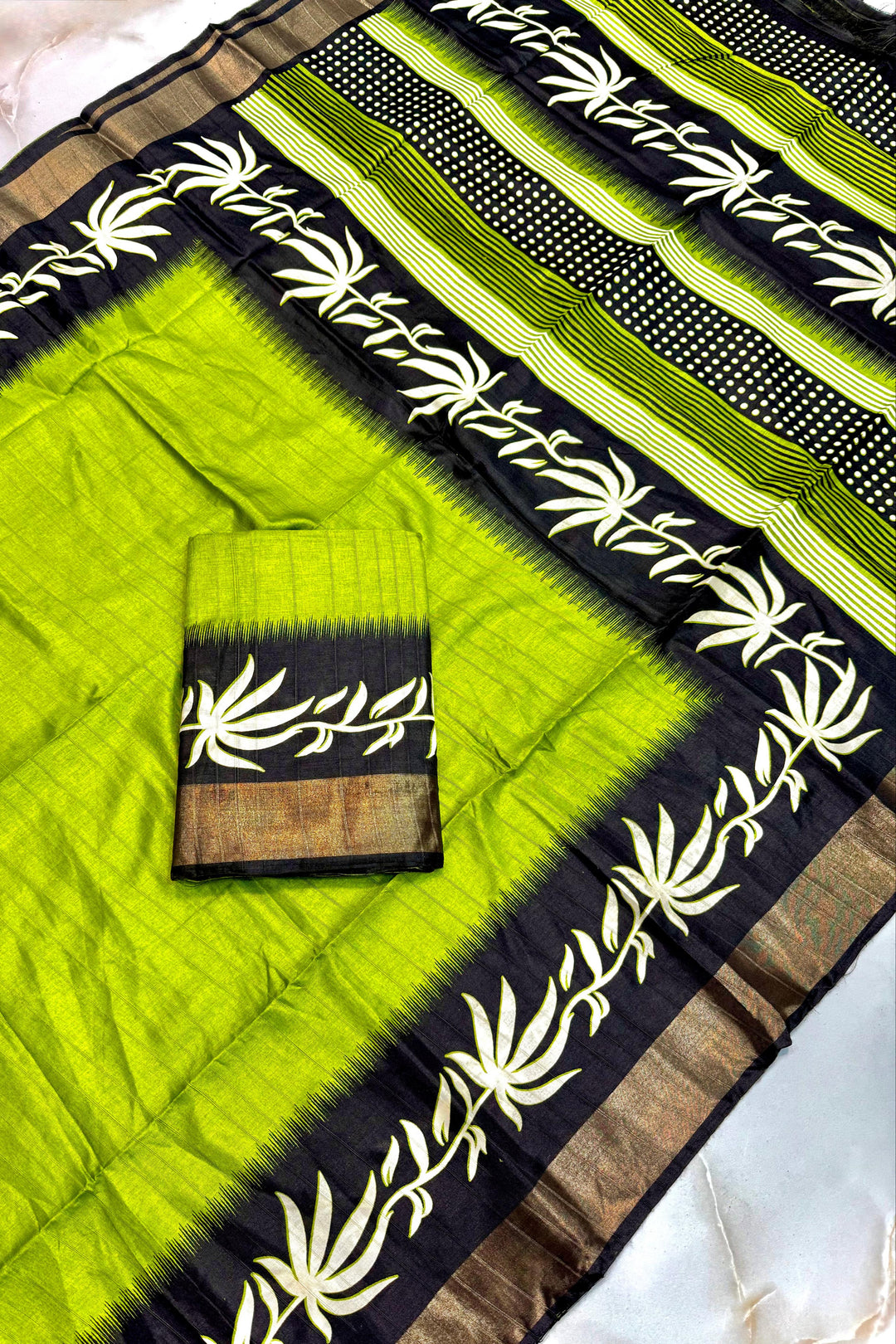 Borshar Gaan Bapta Tussar Silk Saree