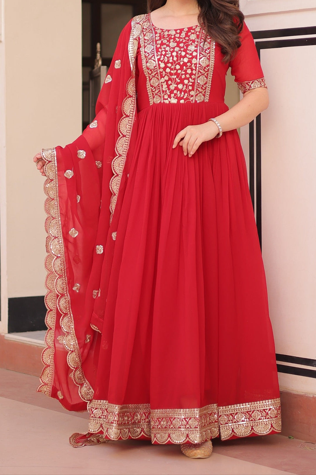 Illume Essence Fancy Silk Gown Set