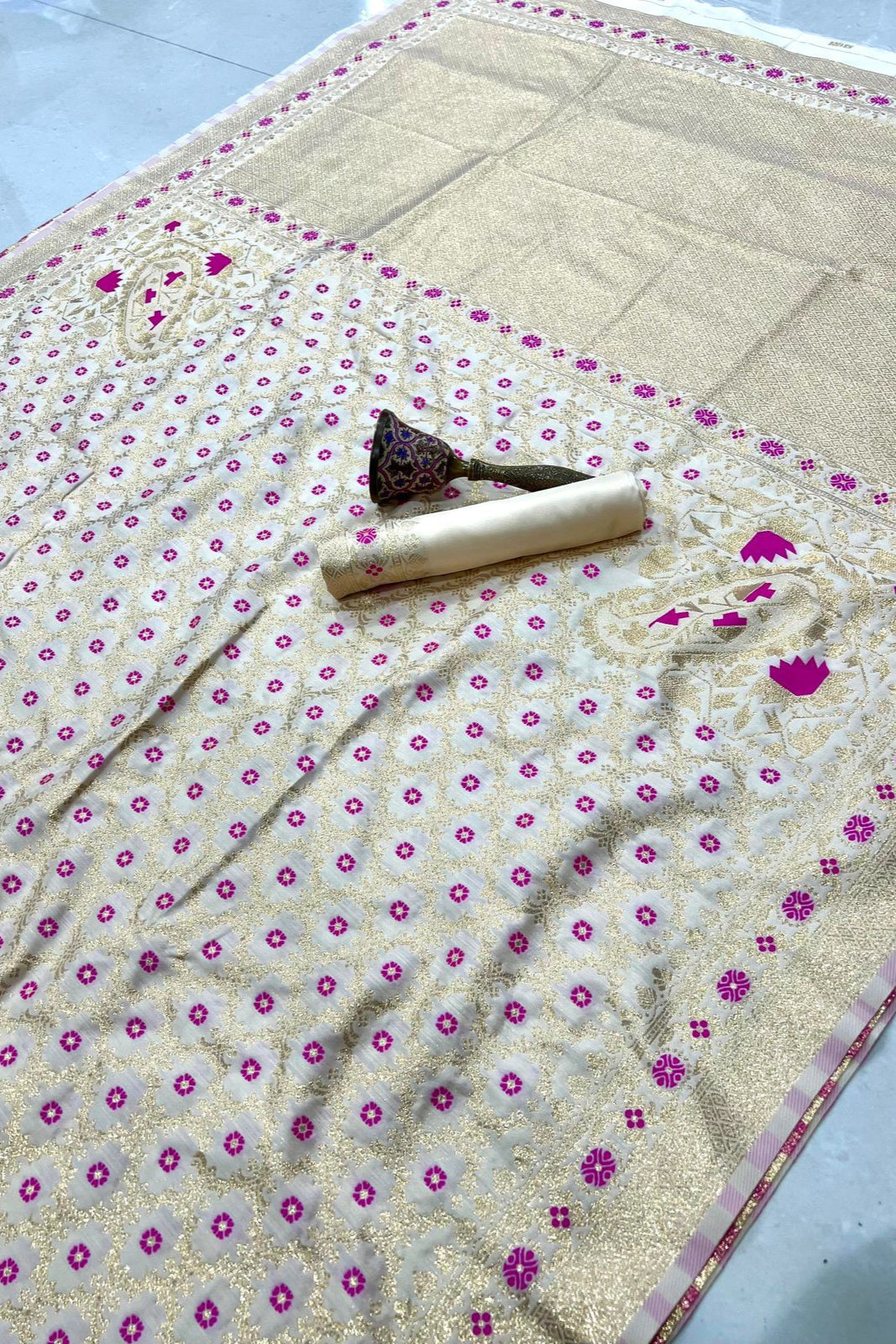 Golden Horizon Banarasi Silk Saree