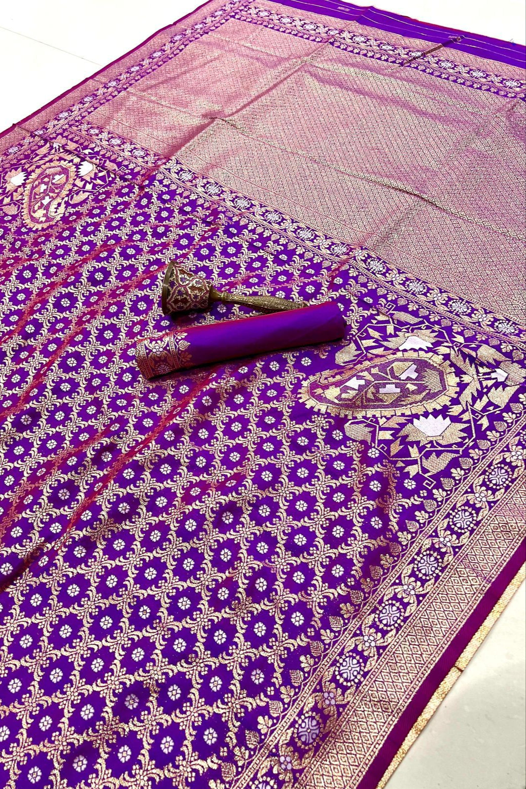 Golden Horizon Banarasi Silk Saree