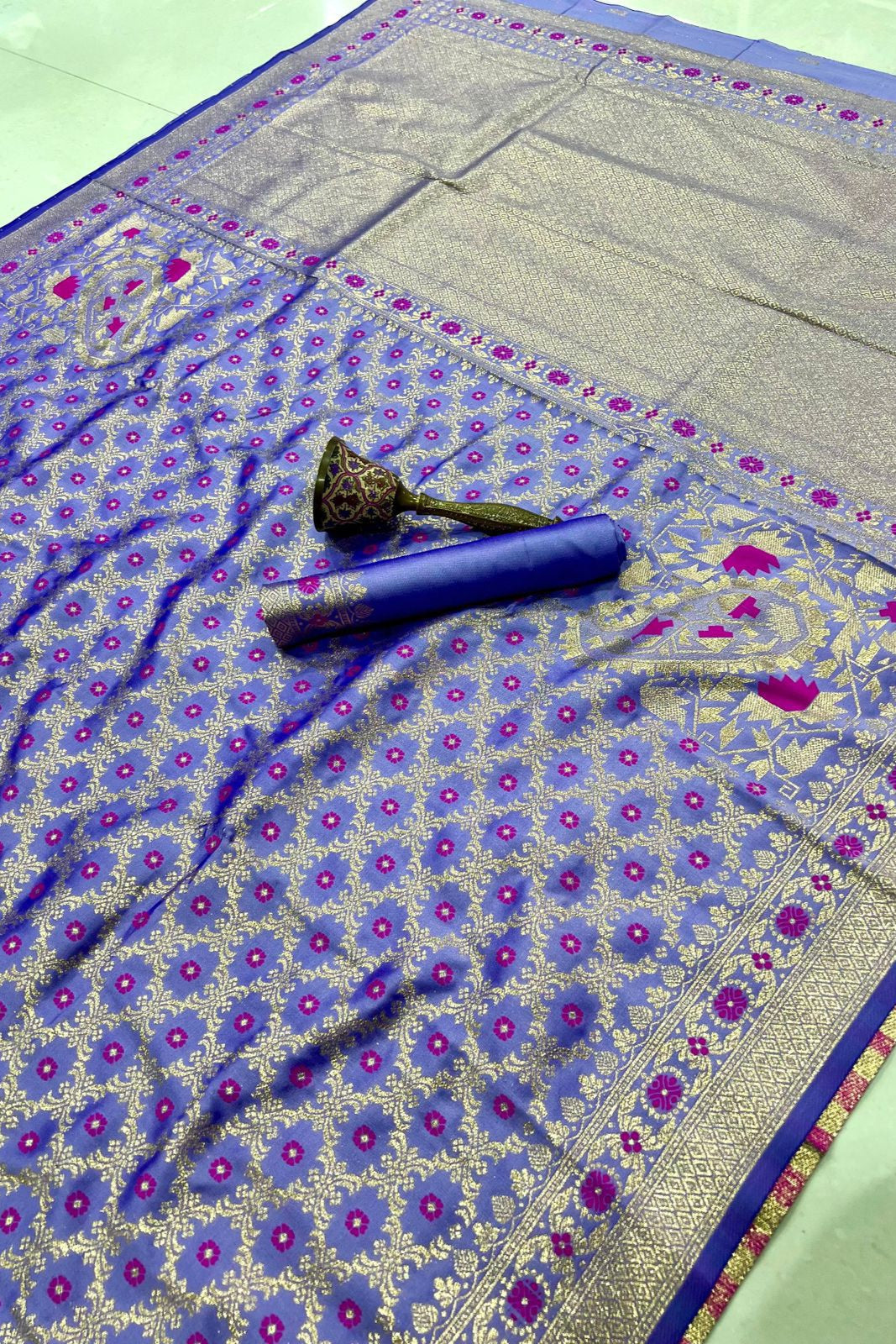 Golden Horizon Banarasi Silk Saree