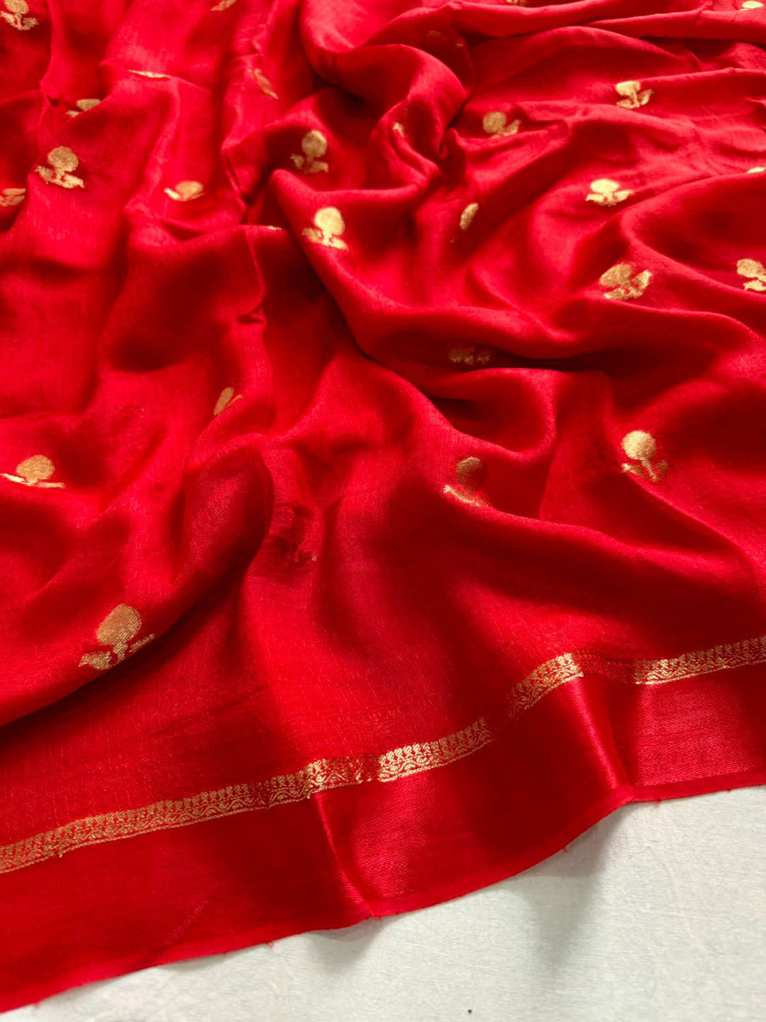 Ripples of Meghna Jute Viscose Saree