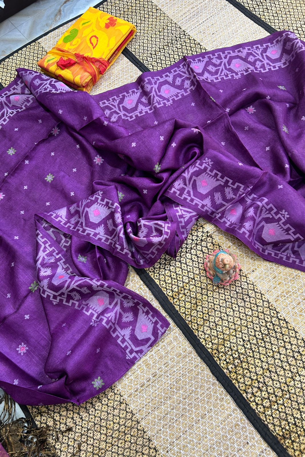 Golapi Mon Gachi Tussar Jamdani Saree