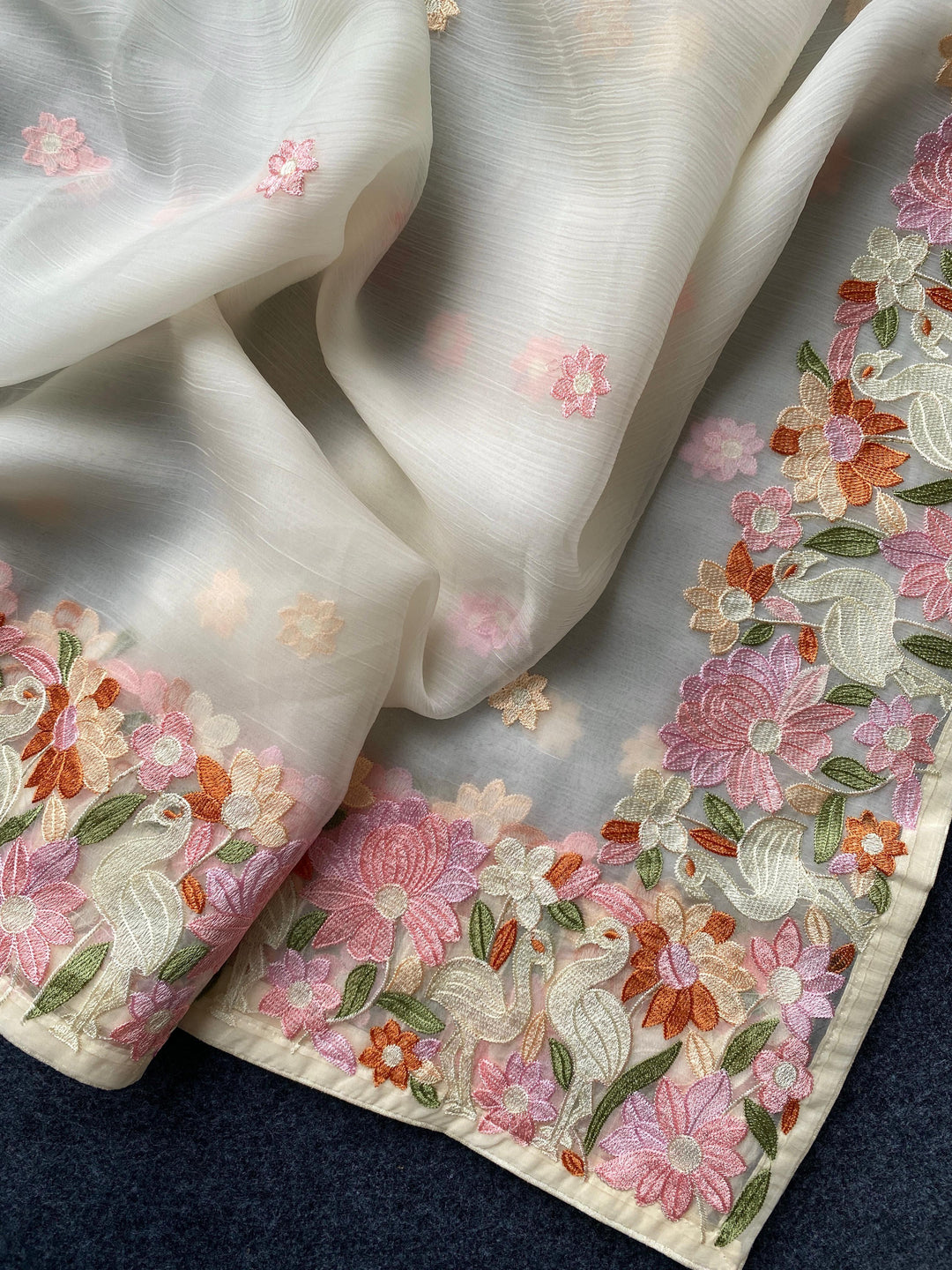 Malati Gunjan Fancy Chiffon Saree