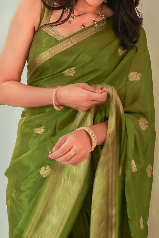 Dewkissed Desire Viscose Crepe Silk Saree