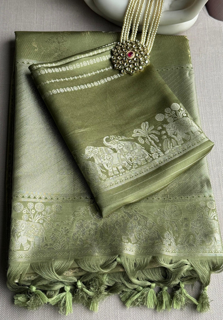Glow of Glory Kanjivaram Silk Saree