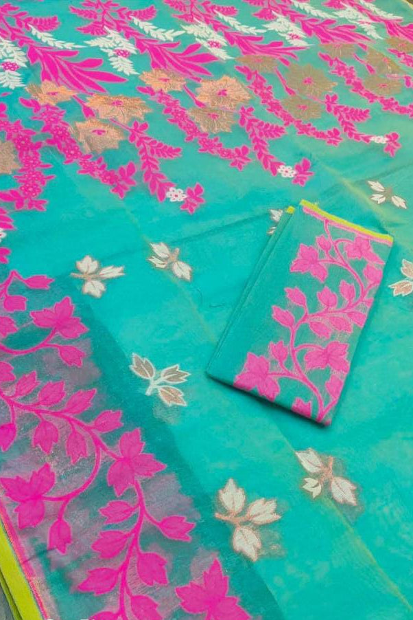Moniharini Dhakai Jamdani Saree
