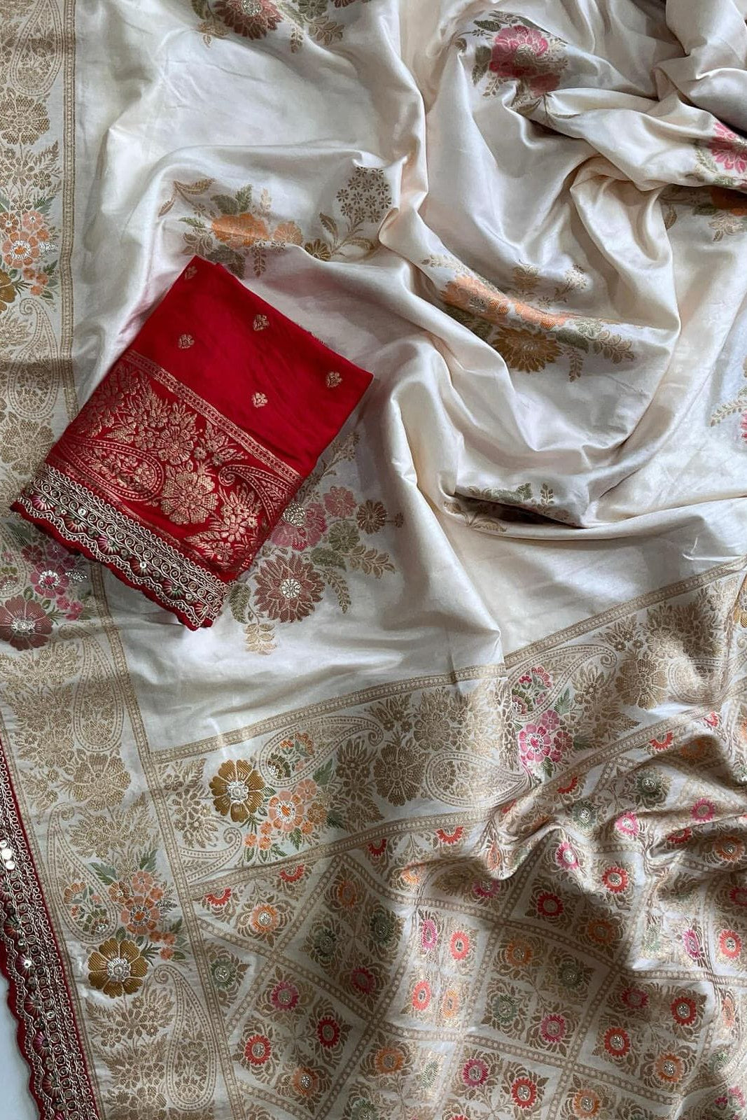 Daylight Diva Banarasi Dola Silk Saree