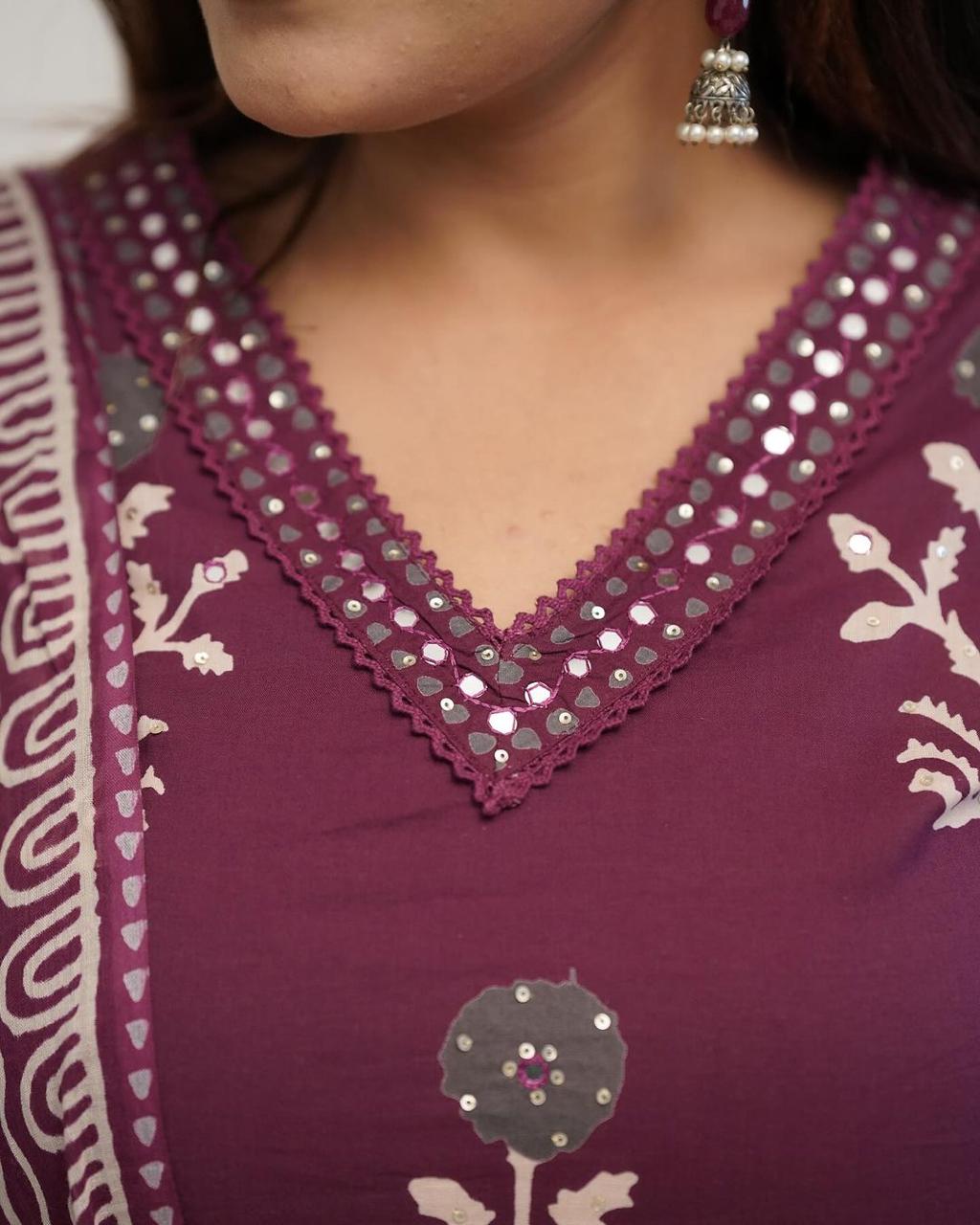 Chemistry Of Fondness Cotton Kurti Set