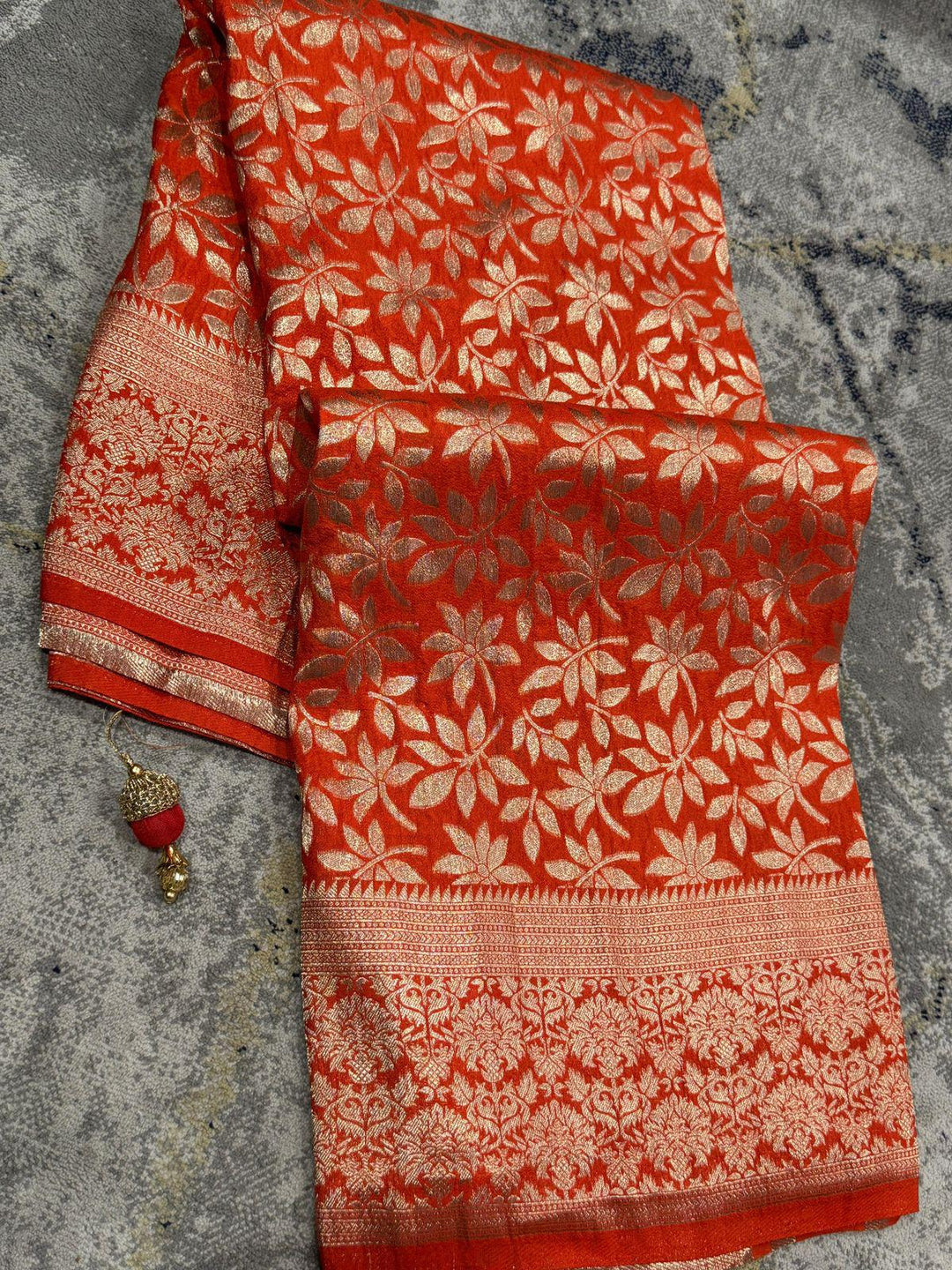 Cool Forest Vine Crepe Khaddi Silk Saree