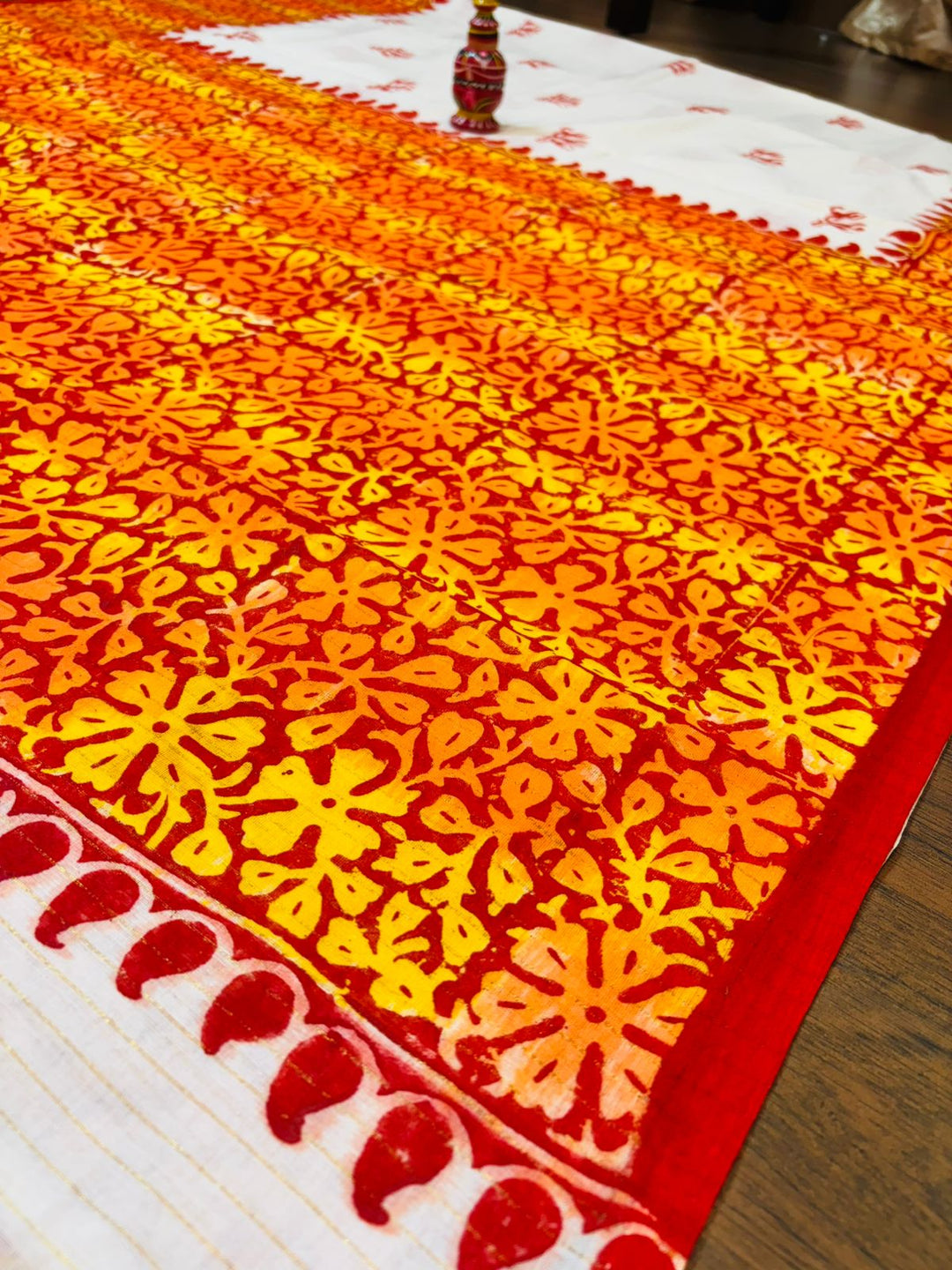 Chhaya Alo -Cotton Handloom Saree