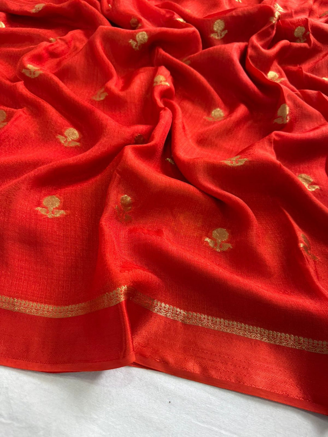 Ripples of Meghna Jute Viscose Saree