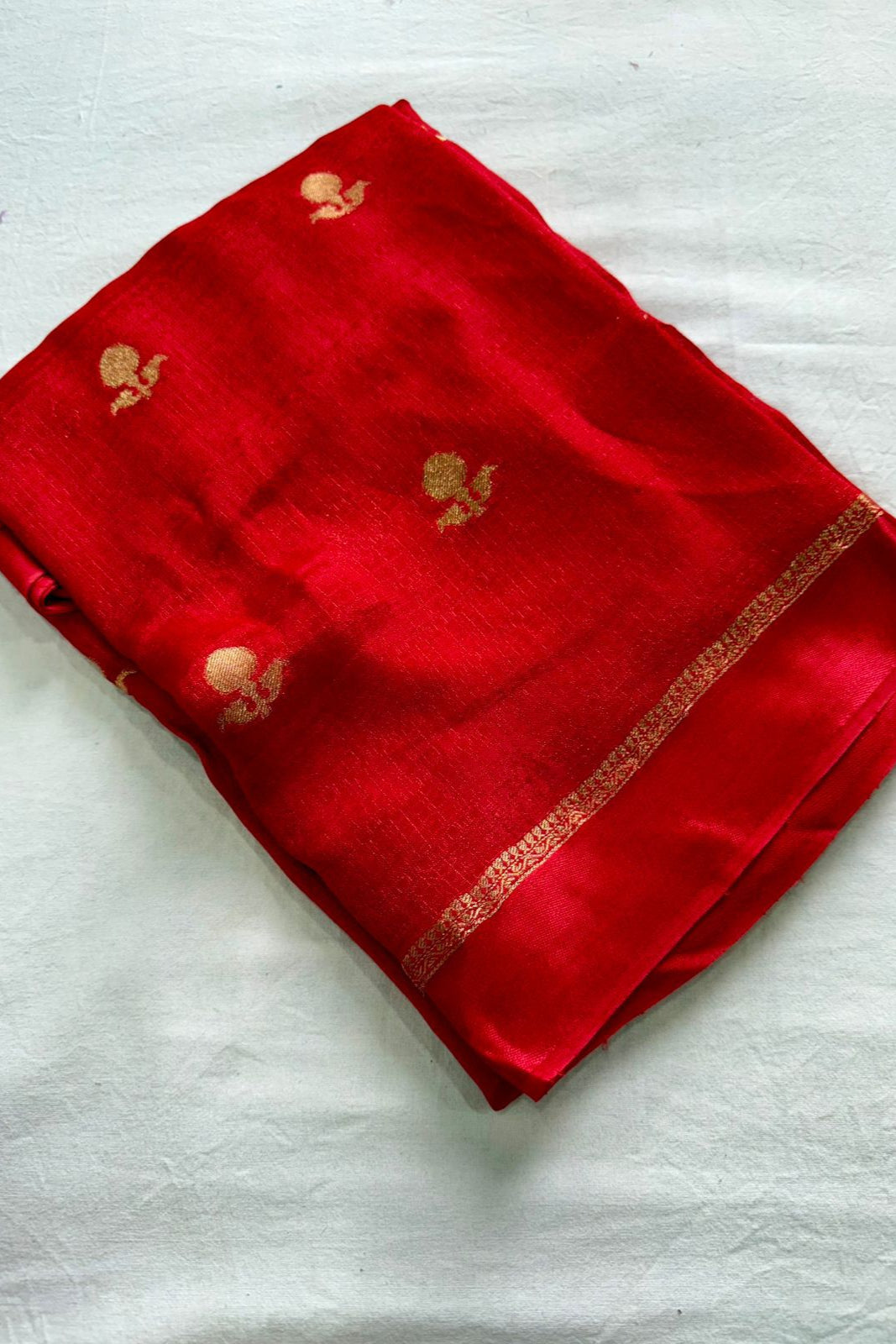 Ripples of Meghna Jute Viscose Saree