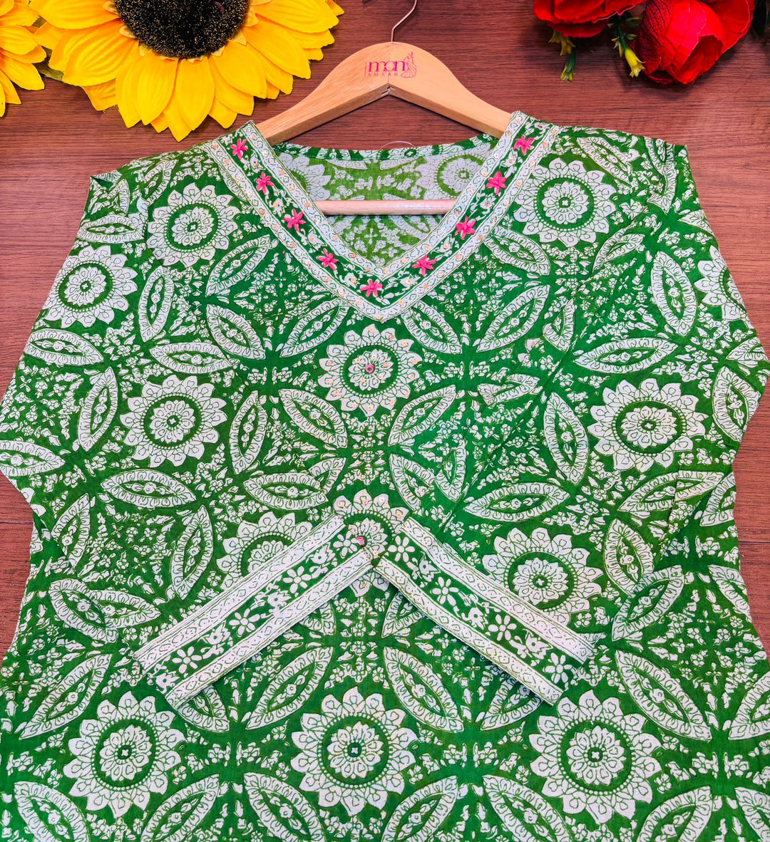 Adorable Green Cute Pockets Cotton Kurti Set