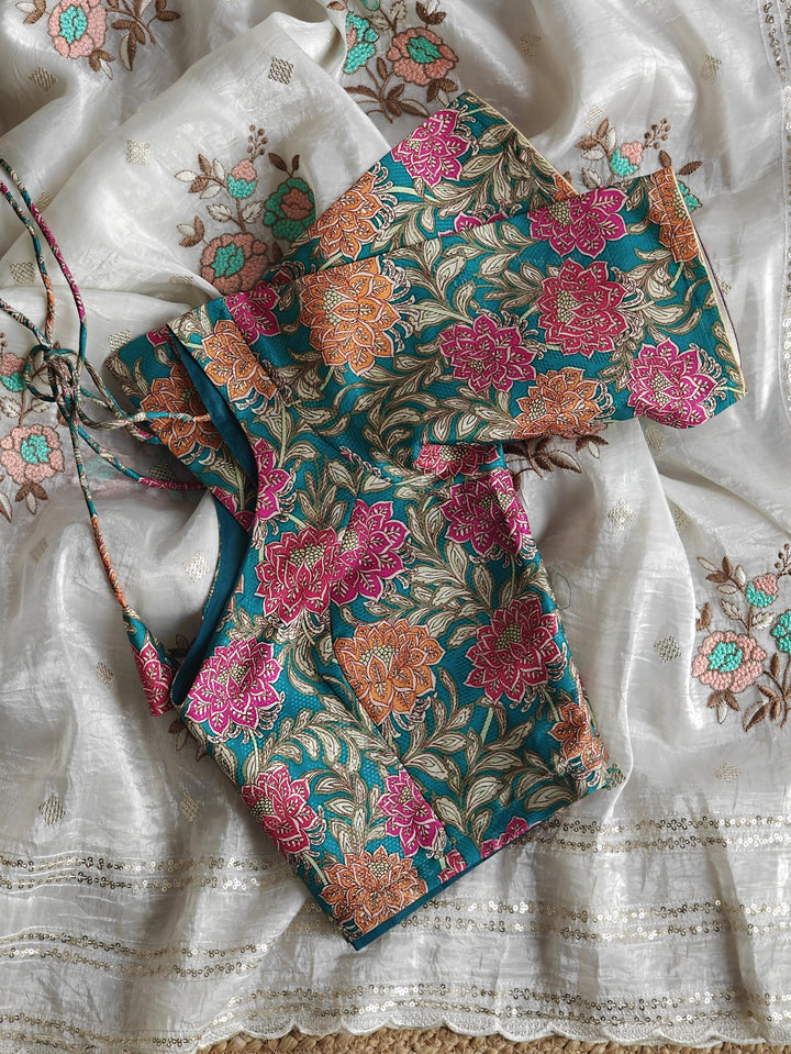 The Golden Dust Crush Organza White Saree(Ready made Blouse )