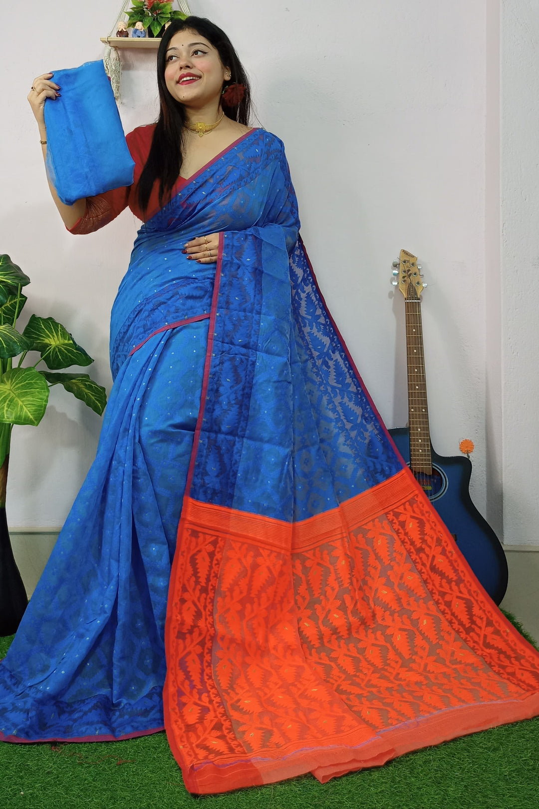 Moner Majhe Dhakai Jamdani Saree