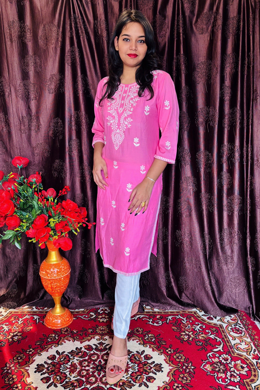 Contrasting Color With Kurti Set