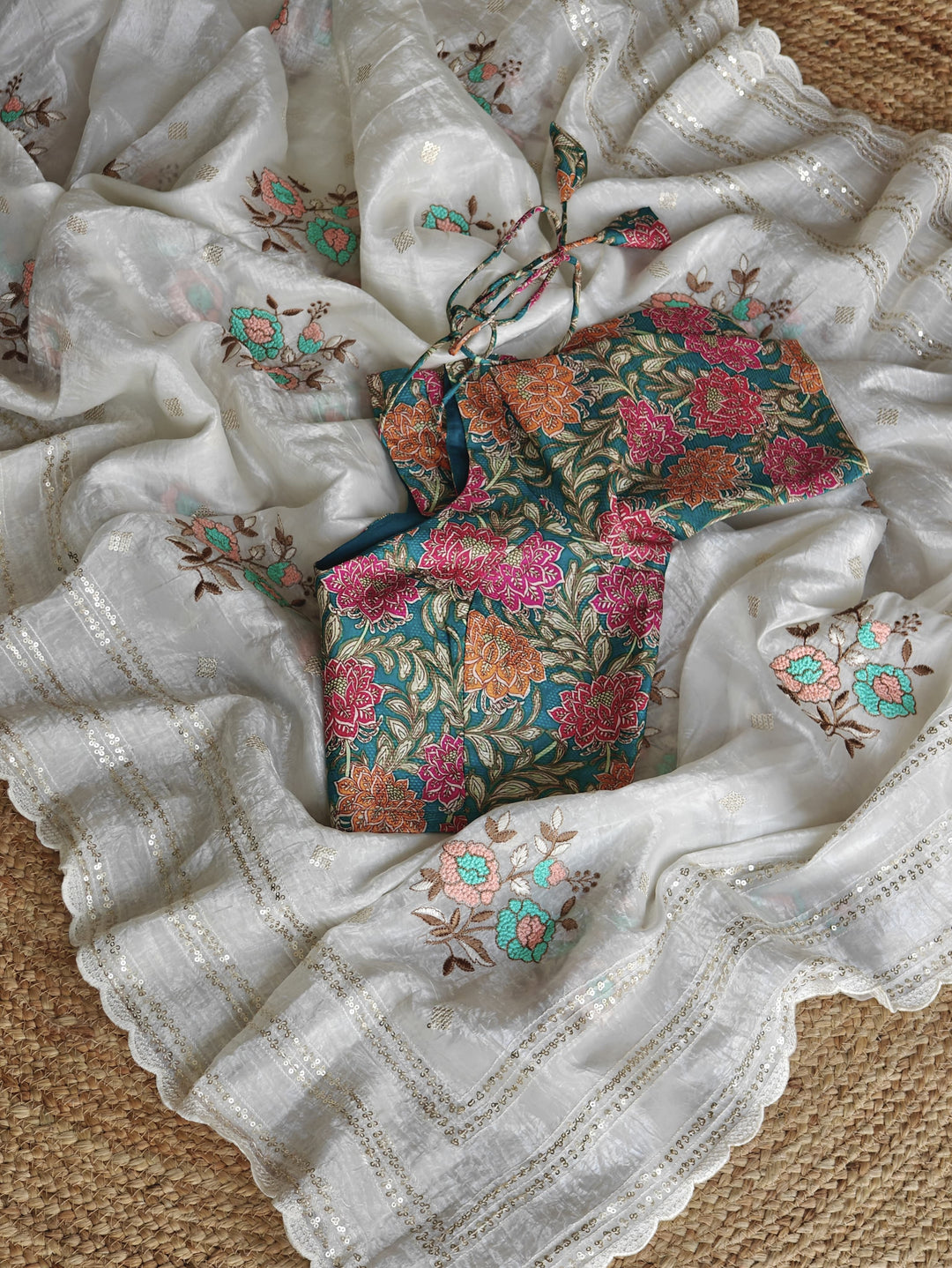 The Golden Dust Crush Organza White Saree(Ready made Blouse )