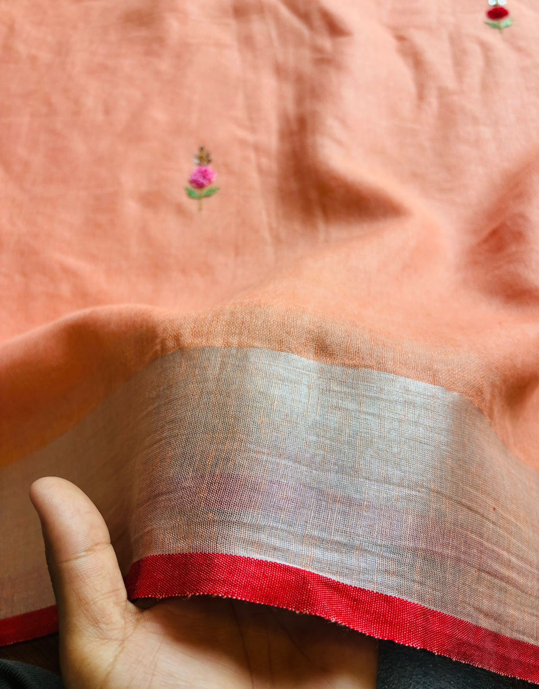 Arty-Crafty Pure Hand Embroidered Linen Saree