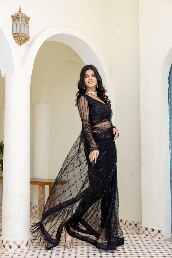The Rebel Women - Net Saree