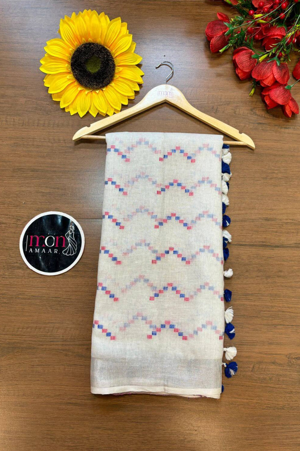 Beautifully Crafted Pure Linen Saree