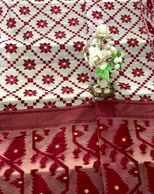 Ātmika Bengal Dhakai Jamdani Saree