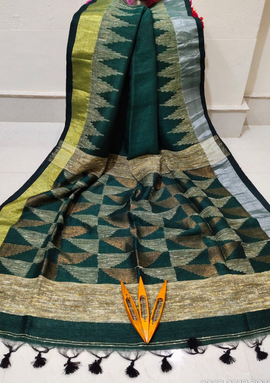 linen-saree-monamaar